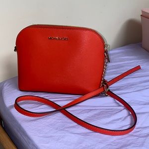 Small crossbody bag